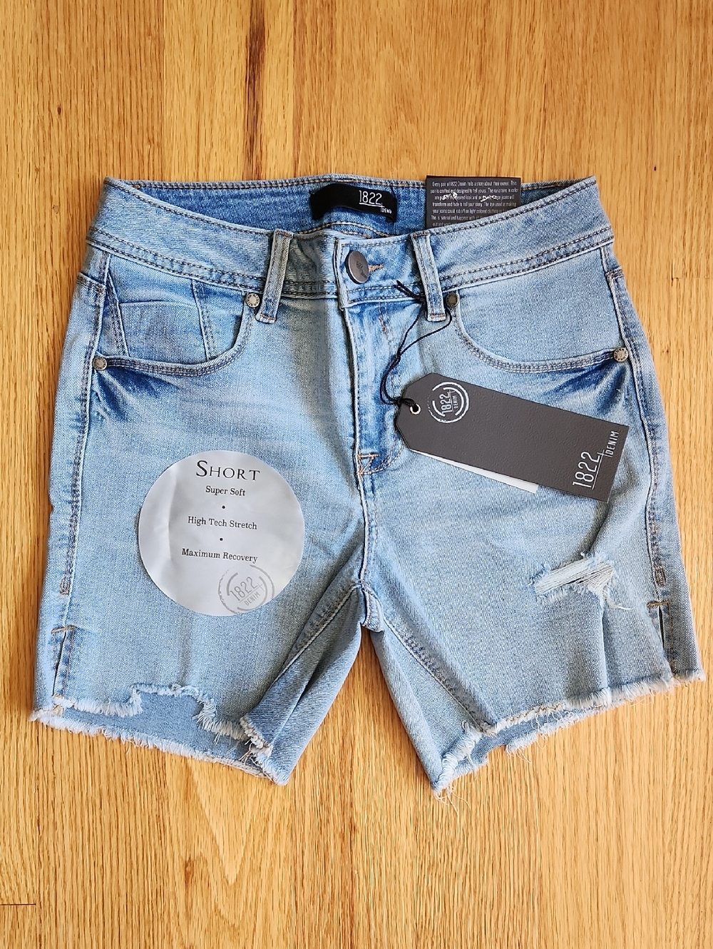 1822, Heritage 5in Fray Short, Manuel Destructed Light Blue